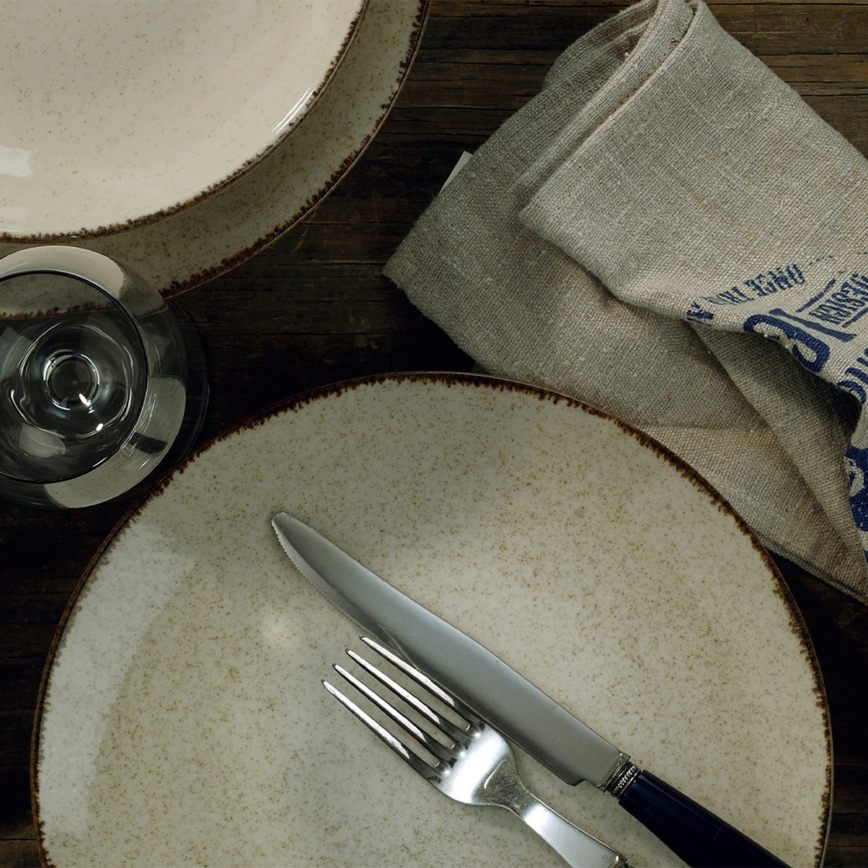 18-teiliges Tafelservice beige/Porzellan