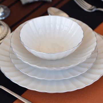 24-teiliges Geschirrset weiß/Porzellan