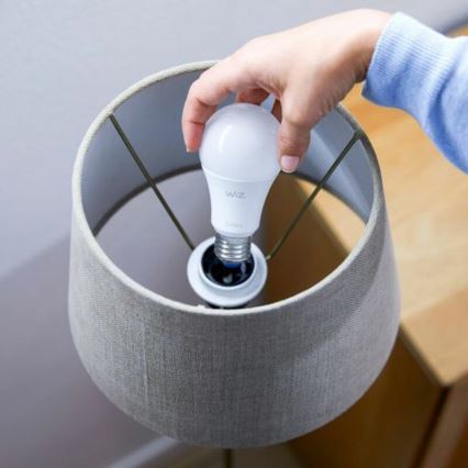 2er-Set dimmbare LED-Glühbirne A60 E27/9W/230V 2700K Wi‑Fi + Fernbedienung - WiZ