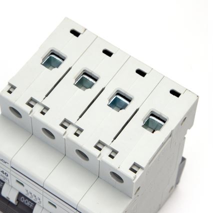 Aigostar - 4-poliger Leitungsschutzschalter 4P-20A-C 400V