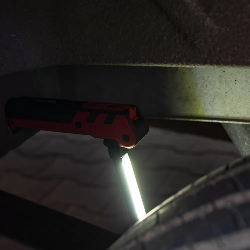 Aufladbare LED-Arbeitshandleuchte LED/5W/5V IPX2 360 glänzend 2000 mAh
