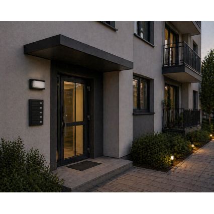 Außenwandleuchte ARAGO 1xE27/60W/230V IP54 schwarz