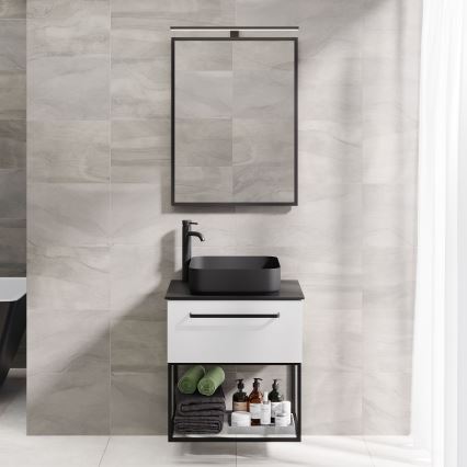 Badezimmerspiegel BORGSTED 60x80 cm schwarz