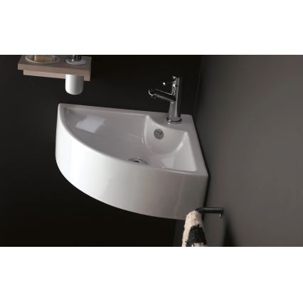 Bathco 0043 - Eck-Wandwaschbecken OPORTO 64,5x47 cm Porzellan/weiß