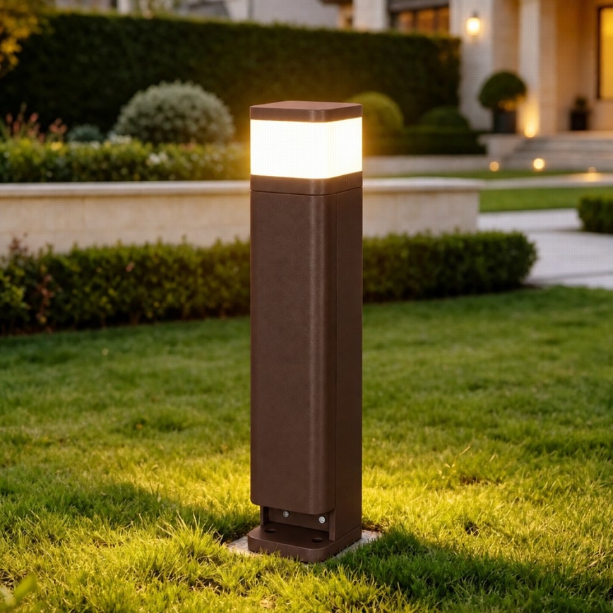 BRILAGI - Außenleuchte mit 2 SCHUKO-Steckdosen PILLAR 1xG9/11W/230V IP44 braun