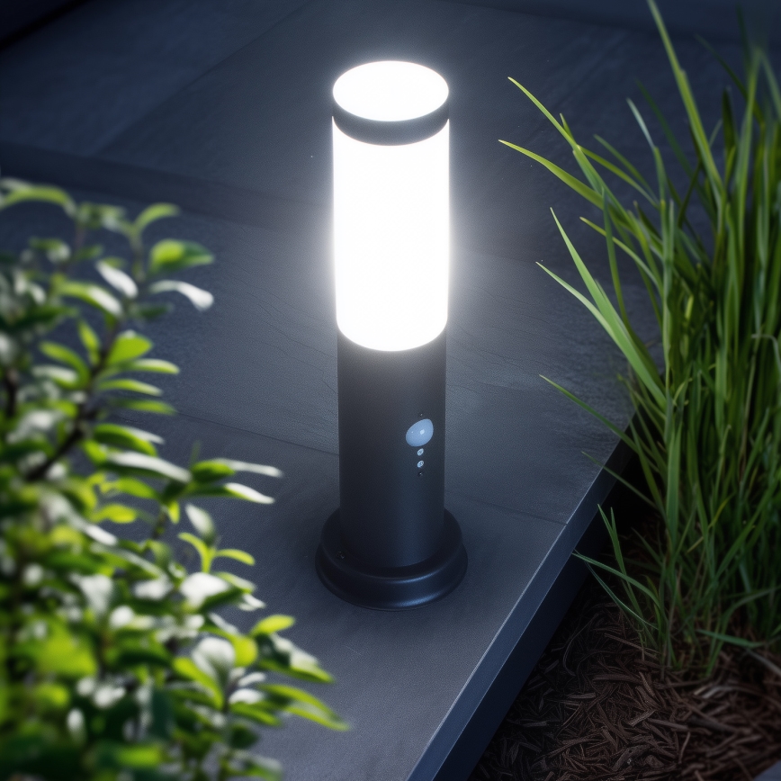 Brilagi - Außenleuchte mit Sensor NOVA 1xE27/15W/230V 40 cm IP44 schwarz
