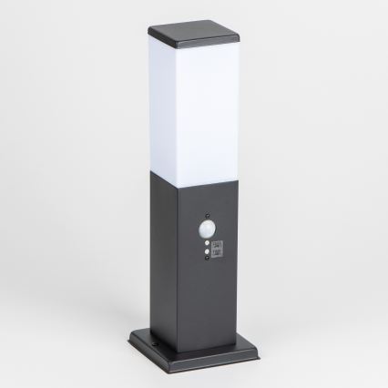 Brilagi - Außenleuchte mit Sensor NOVA 1xE27/15W/230V 40 cm IP44 schwarz