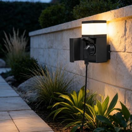 BRILAGI - Außenwandleuchte mit SCHUKO-Steckdose PILLAR 1xG9/11W/230V IP44 schwarz