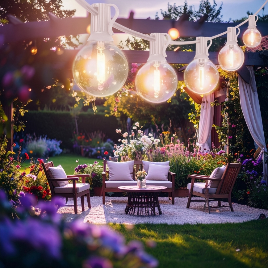 Brilagi - LED-Außen-Dekorations-Lichterkette GIRLANDA 10xE12/0,6W/230V 8m weiß IP44 warmweiß