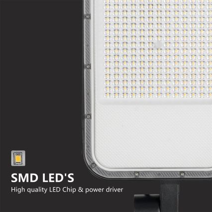 Brilagi - LED-Außen-Straßenleuchte mit 4 m Mast und schwenkbarem Gelenk URBANLIGHT LED/200W/230V schwarz IP65