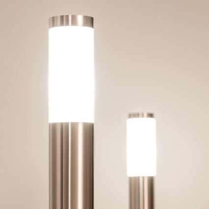 BRILAGI - LED-dimmbare Außenleuchte mit Steckdose ELIA 1xE27/6W/230V 2700-6500K IP44 Wi-Fi 50 cm mattchrom