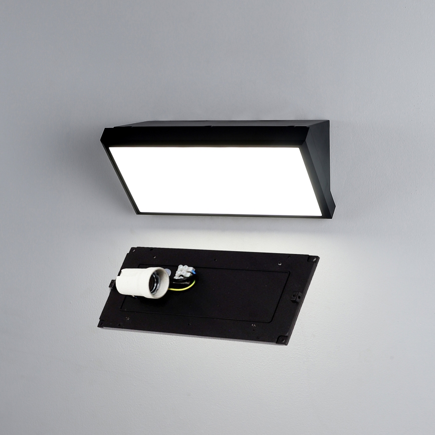 BRILAGI - LED RGBW dimmbare Außenwandleuchte TRIANGLE 1xE27/12W/230V 2700–6500K IP65 schwarz