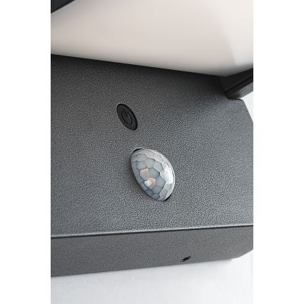 Brilagi - LED Solar-Wandleuchte mit Bewegungs- und Dämmerungssensor ANKLE LED/10W/3,7V 3000 mAh 3000K IP65 Anthrazit