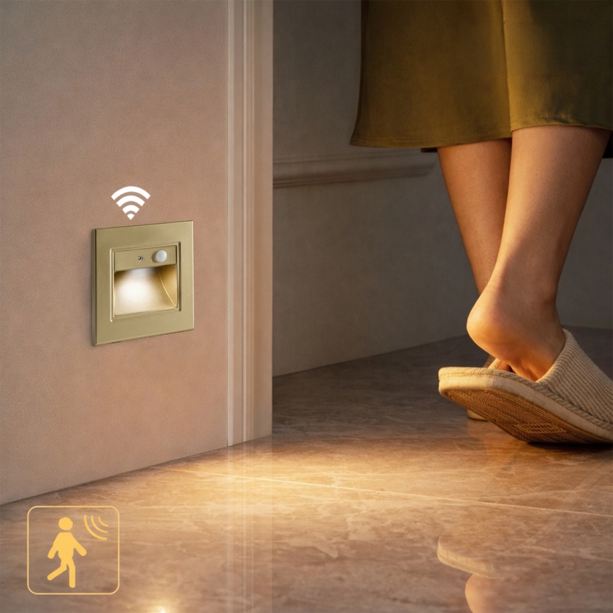 Brilagi - LED-Treppenleuchte mit Sensor STEP LIGHT LED/1,5W/230V IP44 goldfarben