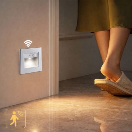 Brilagi - LED Treppenleuchte mit Sensor STEP LIGHT LED/1,5W/230V IP44 silber
