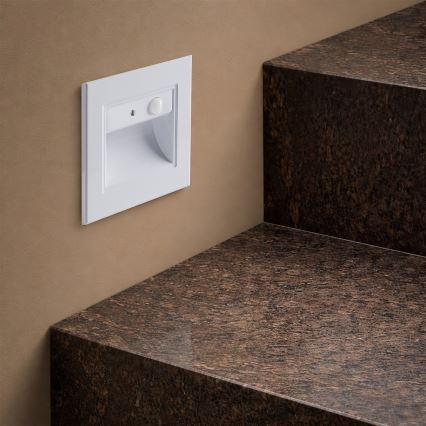 Brilagi - LED Treppenleuchte mit Sensor STEP LIGHT LED/1,5W/230V IP44 weiß