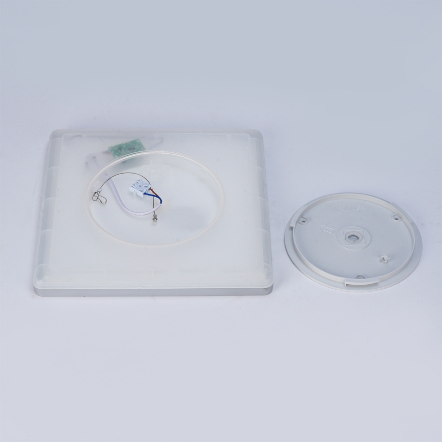 Brilagi - LED-Badezimmer-Deckenleuchte ULTRA SLIM LED/18W/230V 30x30 cm Silber IP54