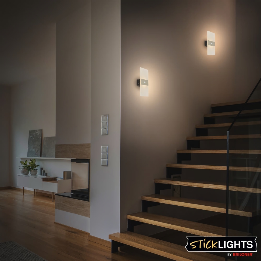 Briloner 3888012 - Wiederaufladbare LED-Wandleuchte mit Bewegungs- und Dämmerungssensor AURA LED/2,5W/5V 1800 mAh mattchrom