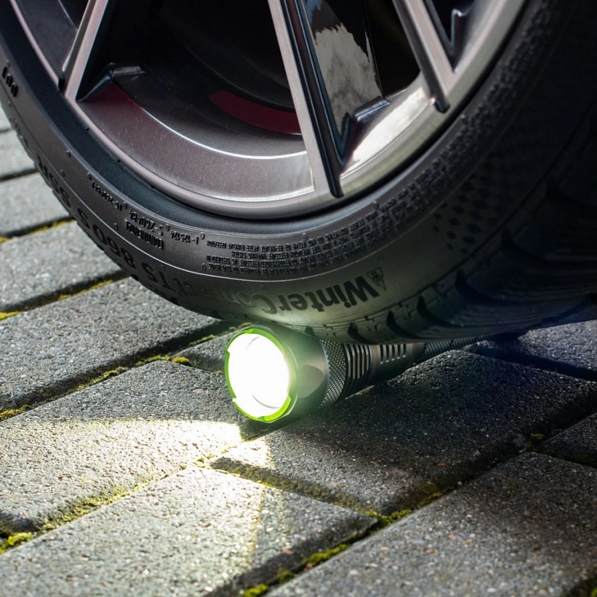 Dimmbare, wiederaufladbare LED-Taschenlampe mit Powerbank-Funktion LED/30W/5V IPX7 3000 lm 4000 mAh