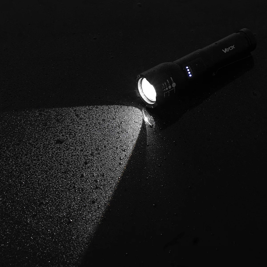 Dimmbare, aufladbare LED-Taschenlampe LED/20W/5V IPX4 800 glänzend 2000 mAh