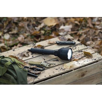 Dimmbare, aufladbare LED-Taschenlampe LED/30W/5V IPX7 3000 glänzend 8400 mAh