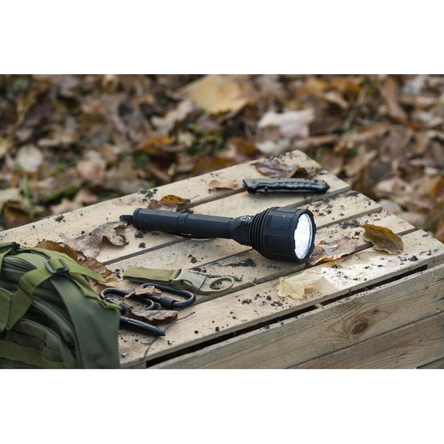 Dimmbare, aufladbare LED-Taschenlampe LED/30W/5V IPX7 3000 glänzend 8400 mAh