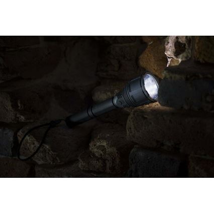 Dimmbare, aufladbare LED-Taschenlampe LED/30W/5V IPX7 3000 glänzend 8400 mAh