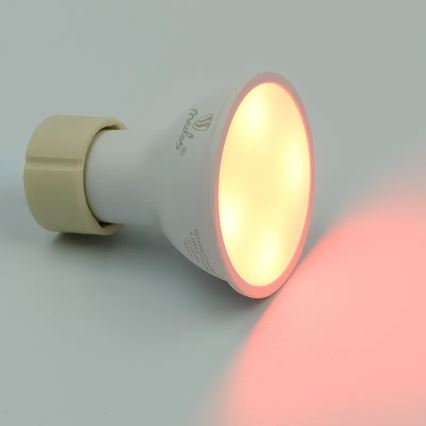 Dimmbares LED-RGBW-Leuchtmittel GU10/4,5W/230V 2700-6500K Wi-Fi Tuya
