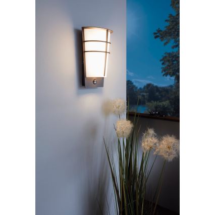 Eglo 96017 - LED-Außenwandleuchte mit Sensor BREGANZO 1 2xLED/2,5W IP44