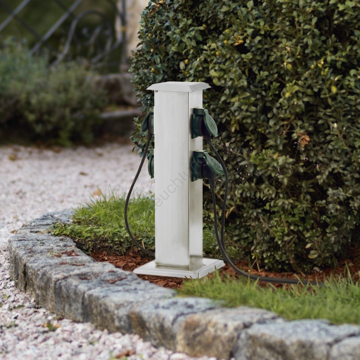 EGLO 90748 - Außensteckdosensäule PARK 4 grün IP44 | Beleuchtung.de