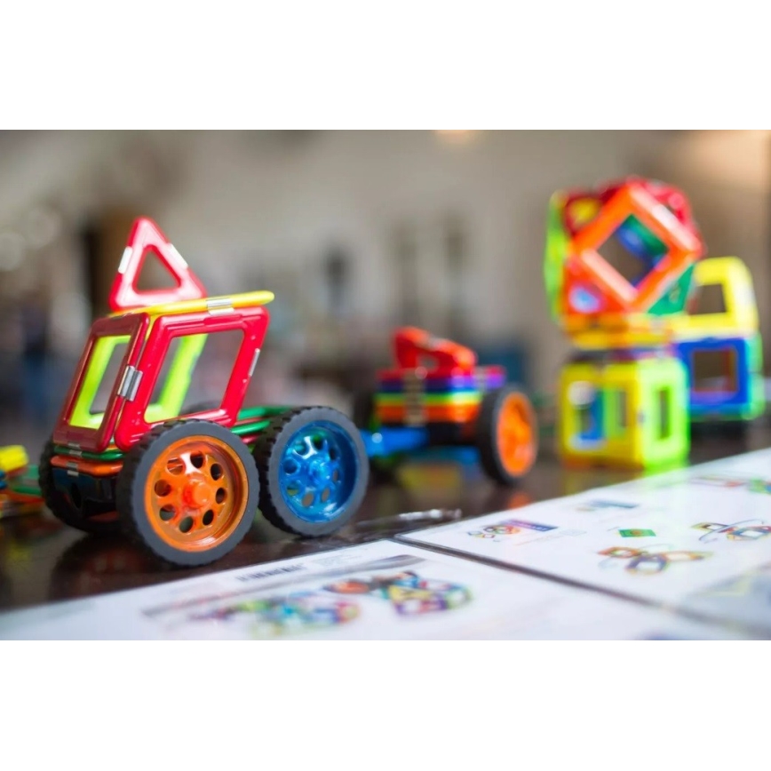 GeoSmart - Magnetischer Baukasten Space Truck 42 Stk.