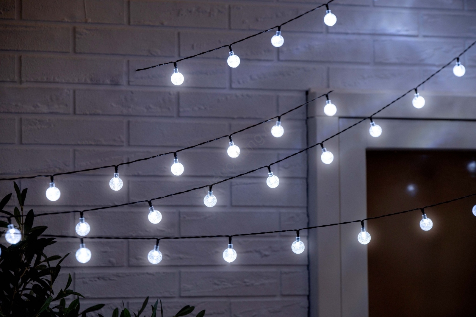 Grundig LED-Solar-Lichterkette 100 LEDs, 8 Funktionen, 15m, warmweiß
