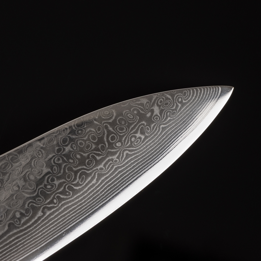 Gudaro - Damast-Chefmesser TAKUMI 8, 67 Lagen Stahl, Klingenlänge 20 cm, Walnuss