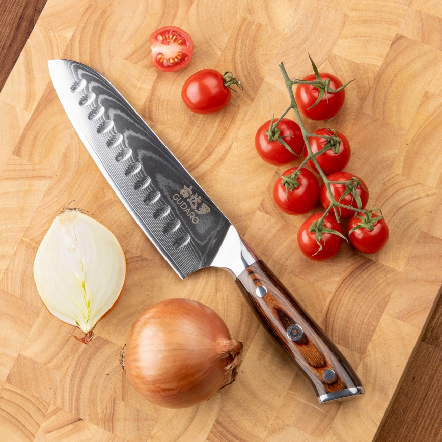 Gudaro - Set: 1x Damast-Kochmesser FENG 8, 67 Lagen Stahl, Klingenlänge 20 cm + 1x Damast-Santoku-Messer FENG 7,5, 67 Lagen Stahl, Klingenlänge 18 cm + 1x GRATIS Damast-Küchenmesser FENG 3,5, 67 Lagen Stahl, Klingenlänge 9,5 cm