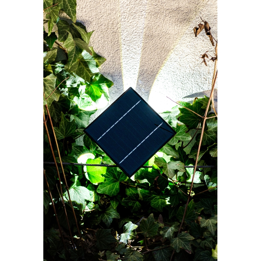 LED-Solarwandleuchte mit Sensor LED/2W/5V IP54 1300 mAh