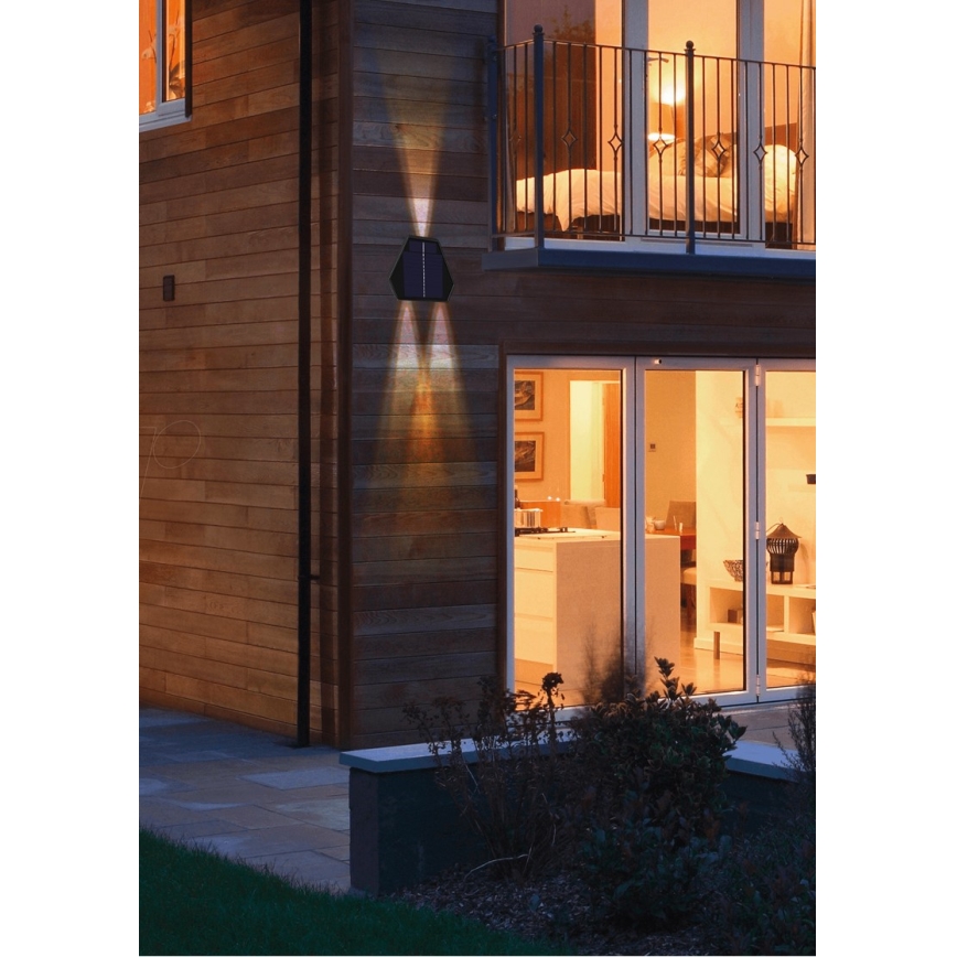 LED-Solarwandleuchte mit Sensor LED/2W/5V IP54 1300 mAh