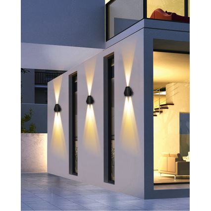 LED-Solarwandleuchte mit Sensor LED/2W/5V IP54 1300 mAh