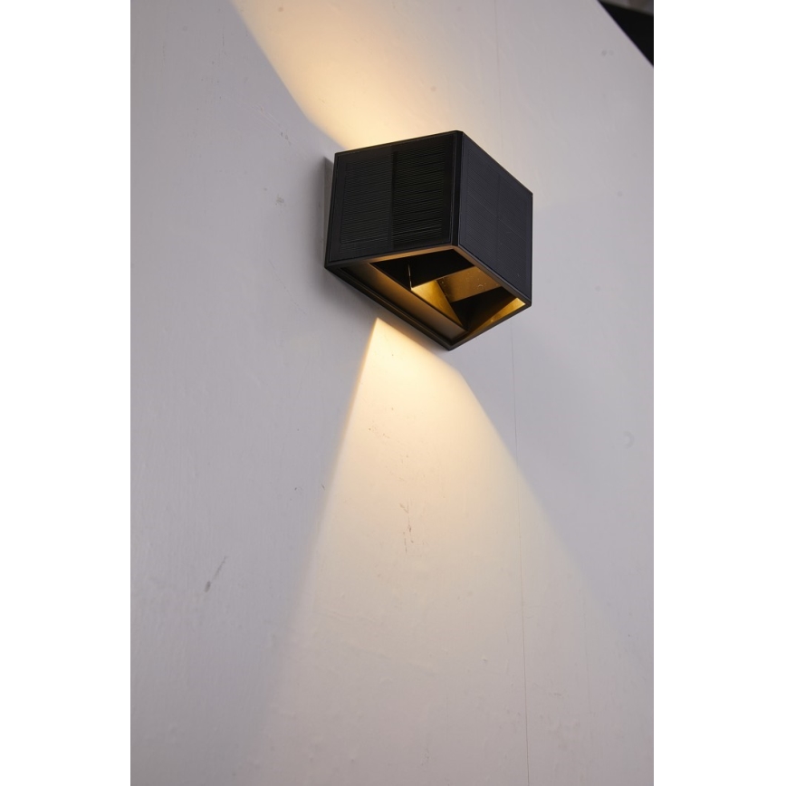 LED-Solarwandleuchte mit Sensor LED/2W/5V IP54 1300 mAh