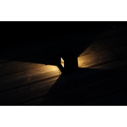LED-Solarwandleuchte mit Sensor LED/2W/5V IP54 1300 mAh
