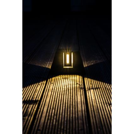 LED-Solarwandleuchte mit Sensor LED/2W/5V IP54 1300 mAh