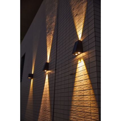 LED-Solarwandleuchte mit Sensor LED/2W/5V IP54 1300 mAh
