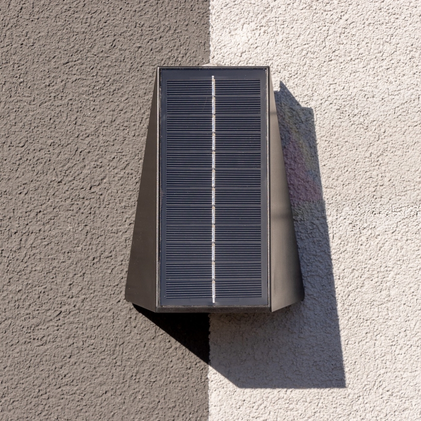 LED-Solarwandleuchte mit Sensor LED/2W/5V IP54 1300 mAh