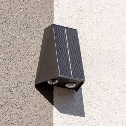 LED-Solarwandleuchte mit Sensor LED/2W/5V IP54 1300 mAh