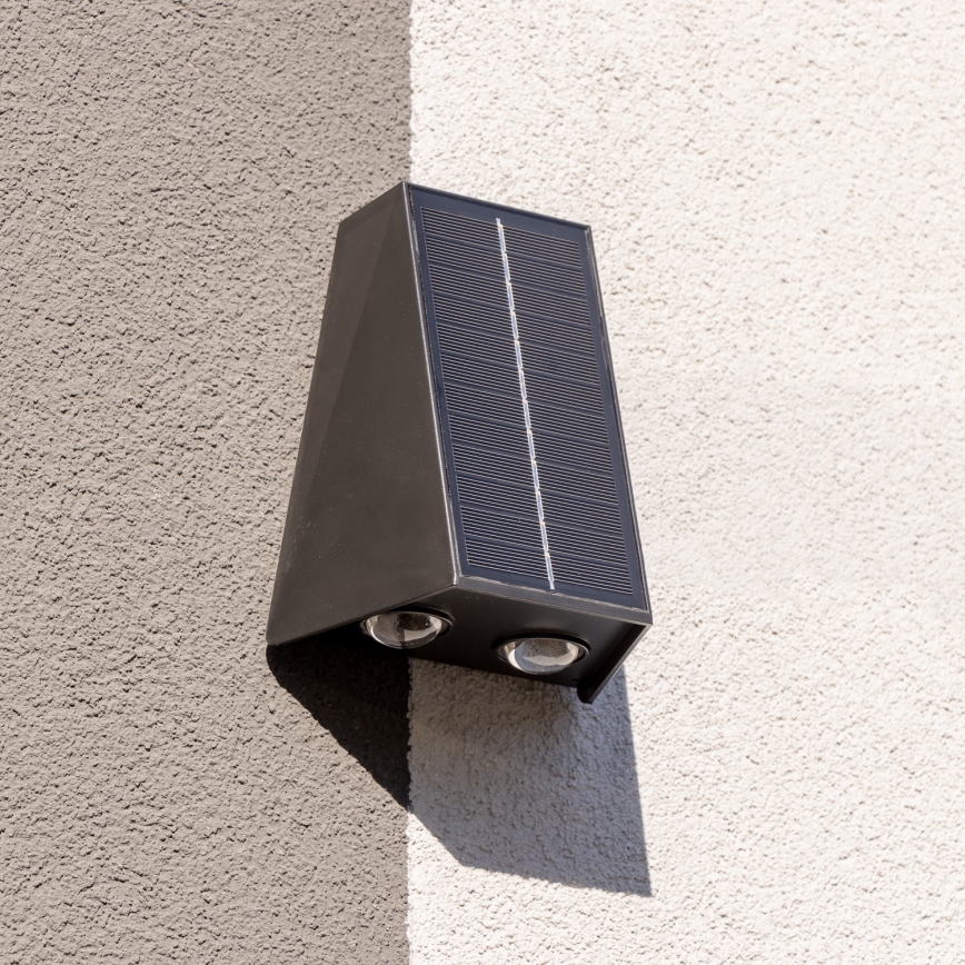 LED-Solarwandleuchte mit Sensor LED/2W/5V IP54 1300 mAh