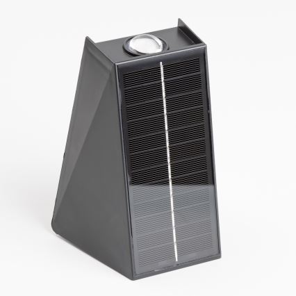 LED-Solarwandleuchte mit Sensor LED/2W/5V IP54 1300 mAh