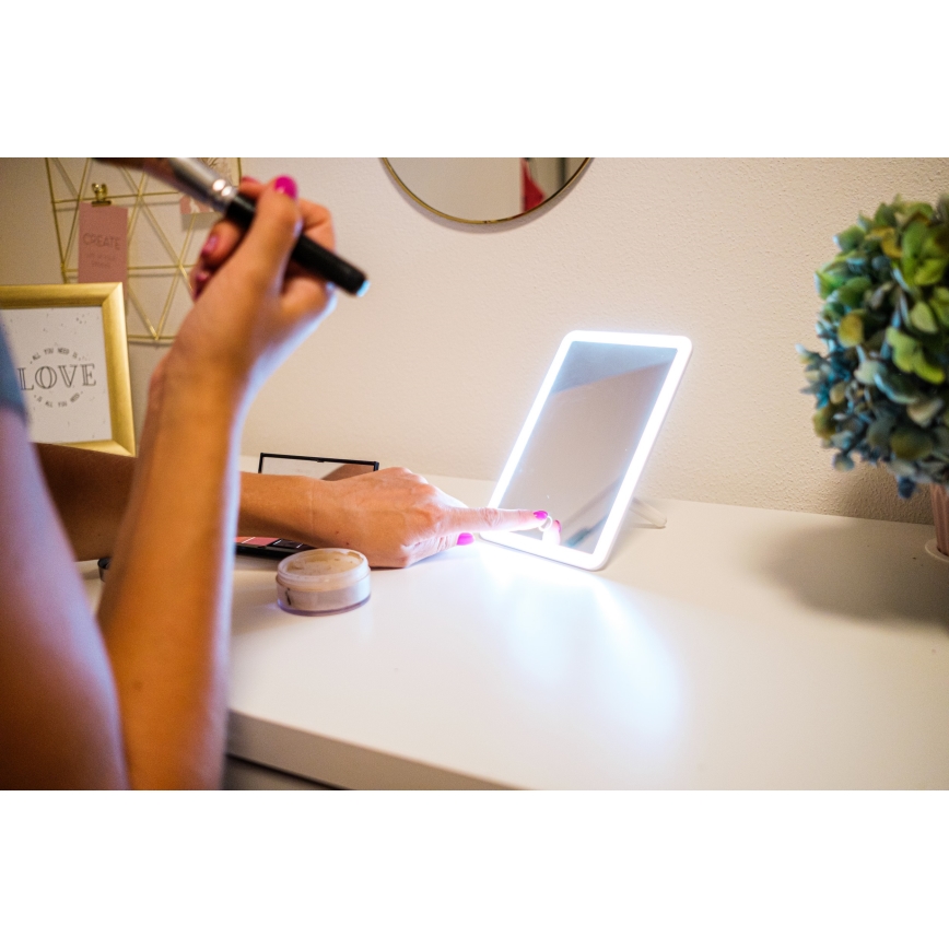 Kosmetikspiegel mit LED Beleuchtung LED/3W/5V USB eckig