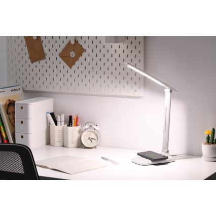 Dimmbare LED-Tischlampe mit kabelloser QI-Ladefunktion und USB-Anschluss LUMI LED/7W/230V weiß