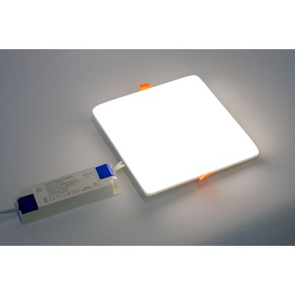 Immax NEO 07110KD - SET 3x dimmbare LED-Einbauleuchte für Badezimmer PRACTICO LED/24W/230V Tuya IP44 + Fernbedienung