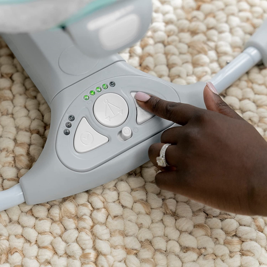 Ingenuity - Baby-Vibrationsschaukel mit Melodie 2in1 WIMBERLY 4xD + 1xC