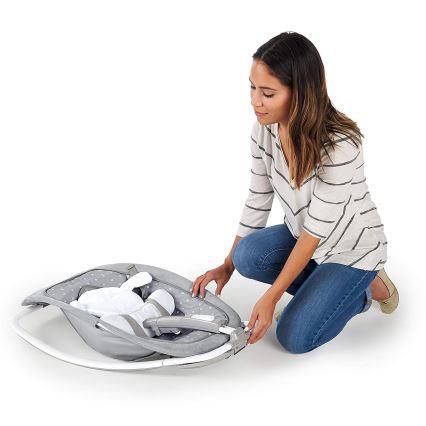 Ingenuity - Babywippe mit Melodie CUDDLE LAMB 3xLR14